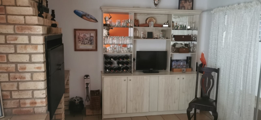 3 Bedroom Property for Sale in Safari Gardens North West